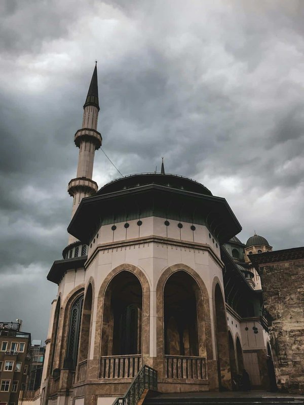 Comment préparer un voyage culturel axé sur l'architecture Art déco en France ?