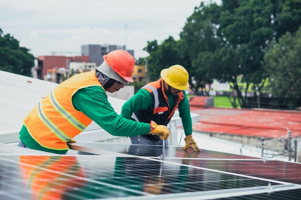 Panneau solaire photovoltaïque : les clés d'une installation réussie